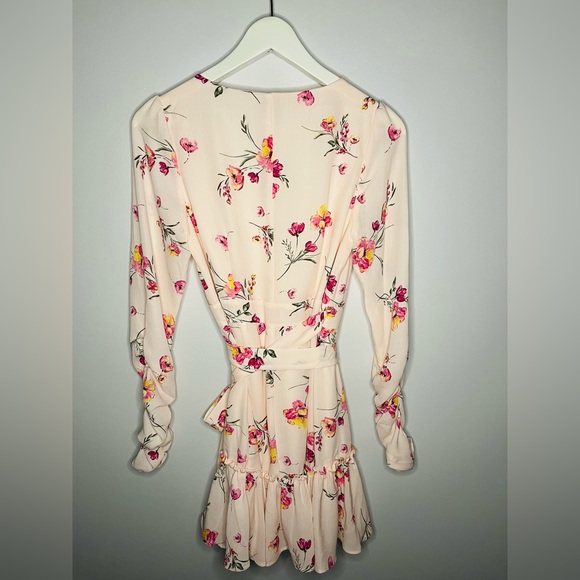 NWT FOREVER 21 PINK FLORAL WRAP LONG SLEEVE DRESS - Picture 4 of 5